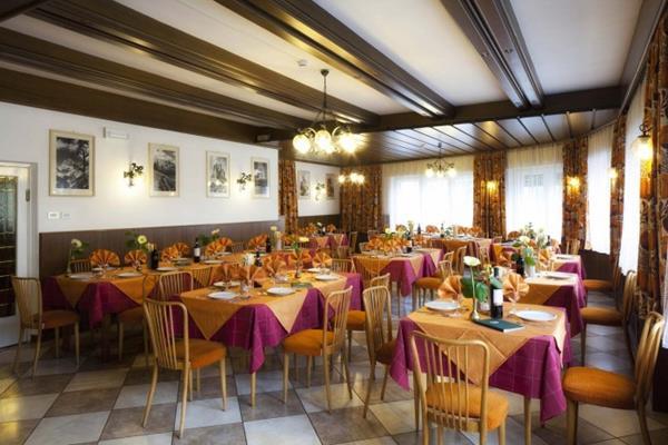Hotel Europa Pozza di Fassa Exterior foto